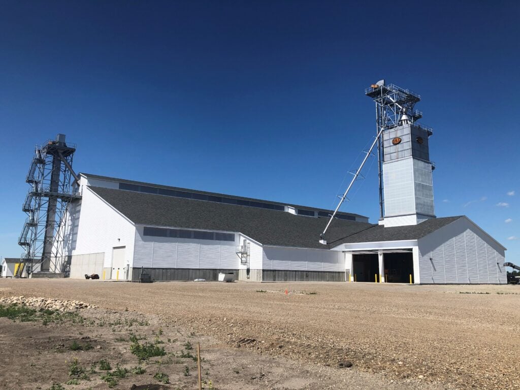 Dry Fertilizer Blending and Storage Building with a GSI tower and doors open