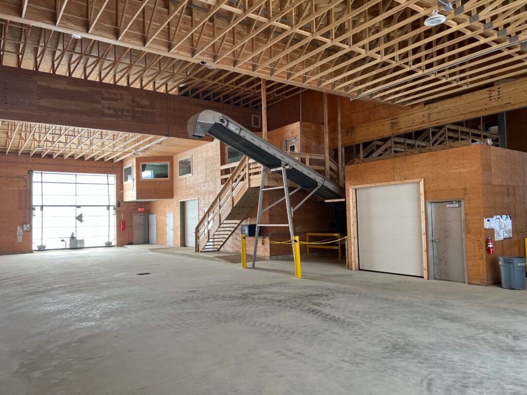 growmark fertilizer storage building and blend plant