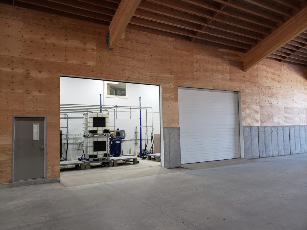 nitrogen stabilizer coatings in fertilizer room