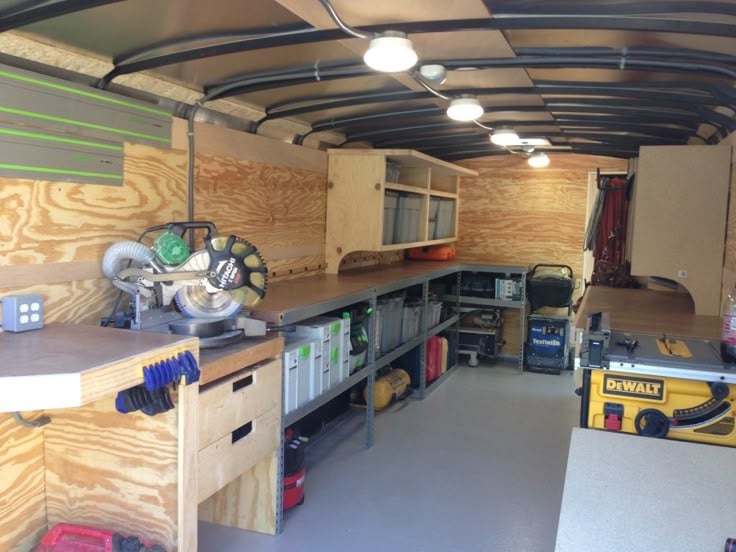 Fertilizer building construction trailer